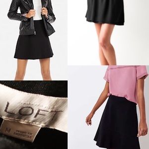 Ann Taylor LOFT-Stretch Semi Pleated Skirt Size: M